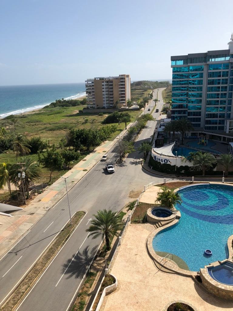 Pampatar, Isla de Margarita: SE VENDE APARTAMENTO