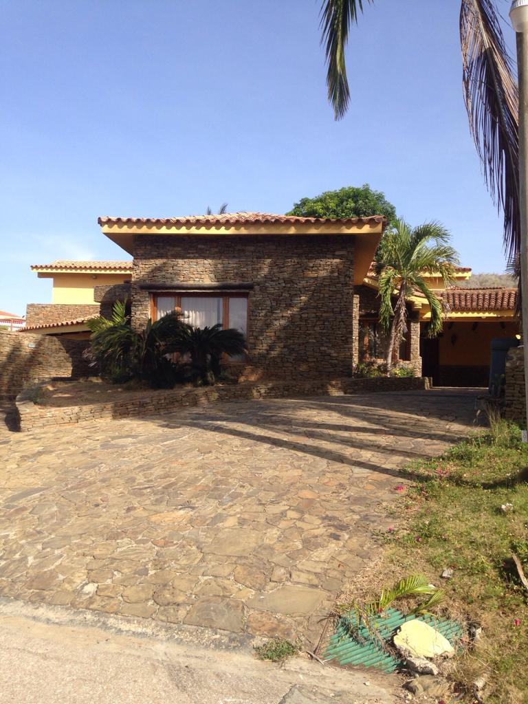 Ventas de Casas en Pampatar – Isla Margarita