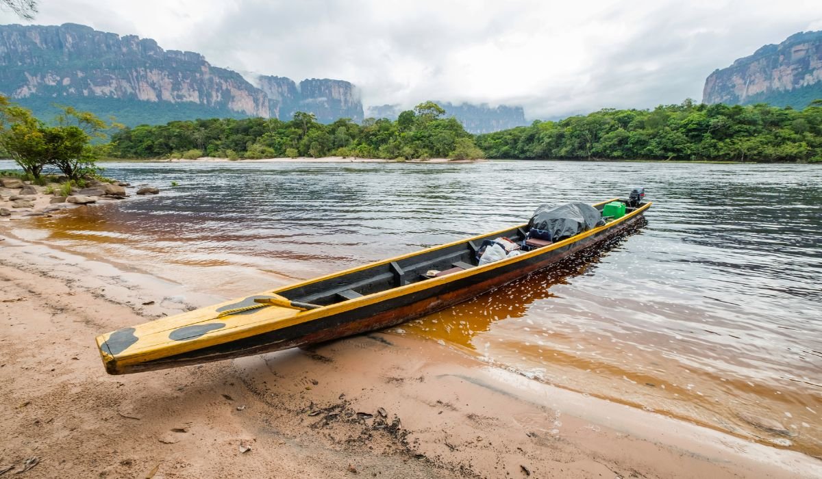 Tour al Salto Ángel con hospedaje en Ara Merú Lodge en Canaima